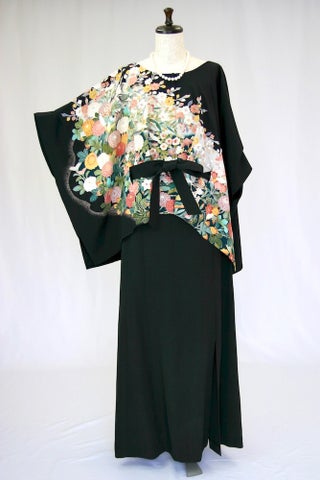 KIMONO文珠庵の留袖地を使用した留袖ドレス 結婚式のお母様、ご親族 